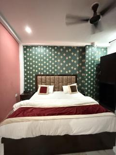 Hotel Ayodhya International - Ayodhya - 3