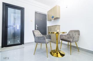 Cozy and Stylish 1 bedroom with a BONUS room with an extra BED - Nairobi - 3