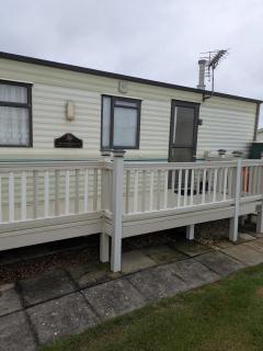 J4 Millfields 4 berth lead person must be over 30 - 6