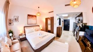 Peach Bliss Reef Studio with Balcony Pool and Gym - Abu Dhabi - 7