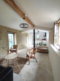 Relais de SAINT ROM, chambre plus mezzanine - Saint-Gervais-sur-Roubion - 2