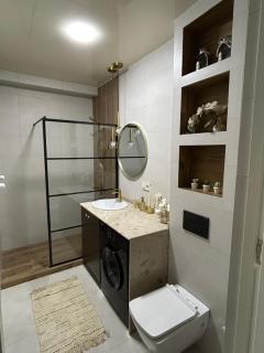 Nitsa Downtown Apartment - 3