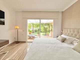Sea Breeze Luxury Hacienda Elviria - EaW Homes - Marbella - 2