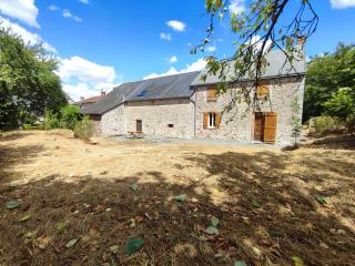 Gite piscine intérieure privée, wi fi très haut débit - Saint-Dizier-les-Domaines - 8