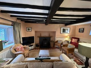 Maengwynedd, Llanrhaeadr Ym Mochnant - Oswestry - 6