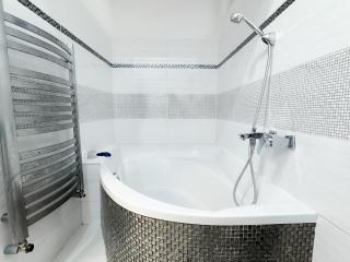 Castle View Retreat Breakfast available nearby - 5