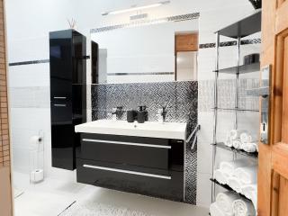 Castle View Retreat Breakfast available nearby - 3