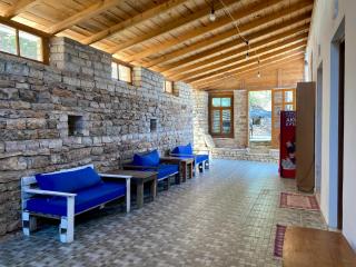 Guesthouse Vila ERI - Gjirokastra - 4