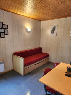 Chalet Camping La Chapelle - - 4