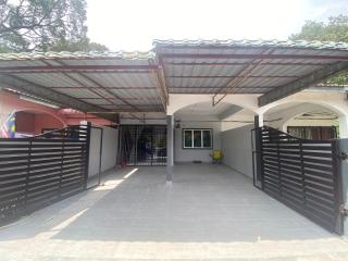 Homestay Bonda - Unit F - TanjongMalim - 4