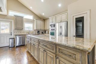 Private Boat Dock and Slip Luxe Lake Conroe Gem! - 4