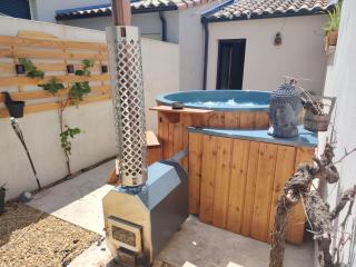 Suite romantique avec jacuzzi privatif - Piolenc - 2