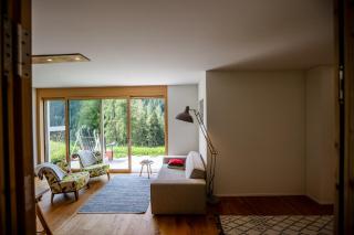 Luxury Apartment with Mountain Views in Davos - 3