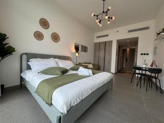 Luxury Studio Retreat, Heart of JVC Oxford Terrace - 0