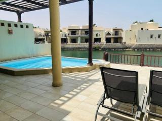 2 Bedroom Beach Villa with Private Pool & Beach Access - Ras al Khaimah - 4