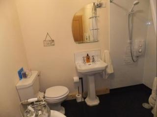Kilbride Beach Cottage - - 3