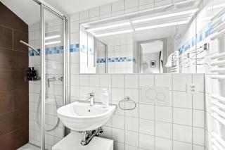 Hotel Hine Adon Fribourg - Freiburg im Üechtland - 7
