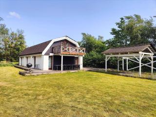 8106 Mern (kindvig enge) - Kærsangervej 6 -  - 0