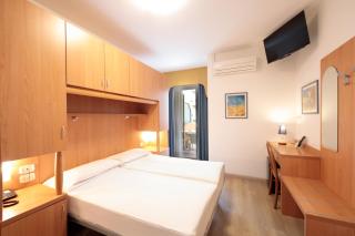 Hotel Garni Losanna - Bibione - 9