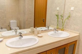 GuestReady - Sleek apt w/ balcony in Graca - Lissabon - 3