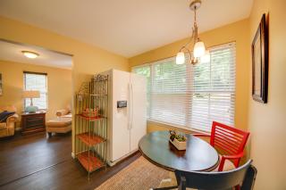 Quiet St Charles Cottage with Patio and 4 Acres - Saint Charles - 5