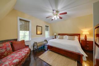 Quiet St Charles Cottage with Patio and 4 Acres - 2