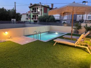 Trinity Pool Villas WHITE - Iraklitsa - 0