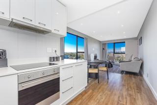 The Park Central Residence - WITH GENERATOR - Johannesburg - 5