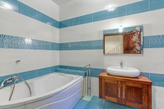 St James the Traditional 4-Bed Townhouse in Sliema - 6