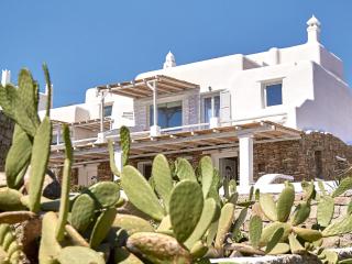 Mykonos Lolita, A Grecotel Resort to Live - 1