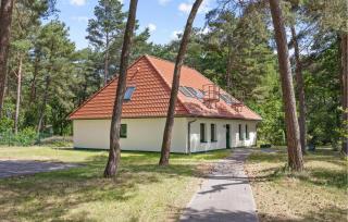 3 Bedroom Beautiful Apartment In Altenkirchen - 9