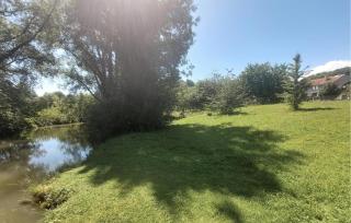 Gite Spacieux Avec Rivière - - 9