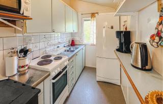 1 Bedroom Beautiful Home In Ljungskile - 6