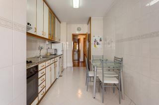 GuestReady - Stylish City Centre Flat with Parking - 1
