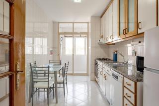 GuestReady - Stylish City Centre Flat with Parking - 8