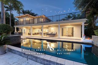 New Royal 80ft Waterfront Wlk2Beach HotPool Spa KitchenBBQ - 0