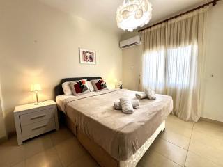 STAY Sunny Palms Penthouse - Oroklini - 8
