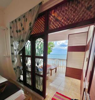 Wave Point Arugambay - 9