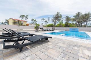 Seaside Oasis on Island Vir with Private Pool and Ocean Views - 6