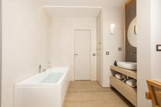 Kira Elegant City Nest - 4