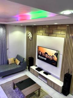 Elegant 2 Bedroom Retreat with Netflix and Calm Ambience - Ankuru - 3