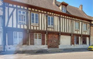 2 Bedroom Nice Apartment In Les Andelys - 1