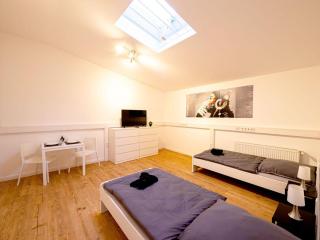 Monteurwohnung in Villa - 8 Betten, WLAN, TV, Einbauküche – Ahrensburg Zentrum, Nähe Hamburg - OD06a - Ahrensburg - 5