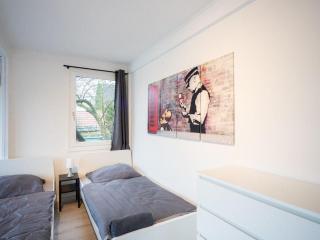 Monteurwohnung für 5 Personen mit Balkon & Küche – Ahrensburg Nähe Hamburg - Ahrensburg - 7