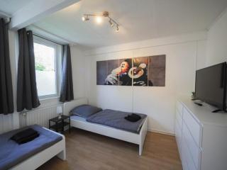 Monteurwohnung mit Terrasse für 7 Personen – WLAN, TV, Küche – Ahrensburg Nähe Hamburg - OD06c - Ahrensburg - 8