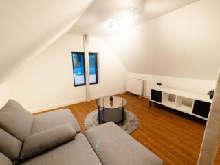 Große Monteurwohnung in Villa – 4 Zimmer, WLAN, TV, Küche – Ahrensburg Nähe Hamburg - OD06b - Ahrensburg - 5