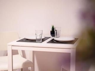 Große Monteurwohnung in Villa – 4 Zimmer, WLAN, TV, Küche – Ahrensburg Nähe Hamburg - OD06b - Ahrensburg - 2