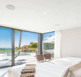 Casa de lujo con bonita arquitectura cerca de la playa - Sotogrande - 2