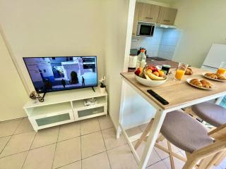 " Mas St Simon " Entrée autonome - 4 pers - Wifi - 8