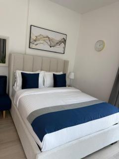 Stylish Yas Island Studio Near SeaWorld - 1